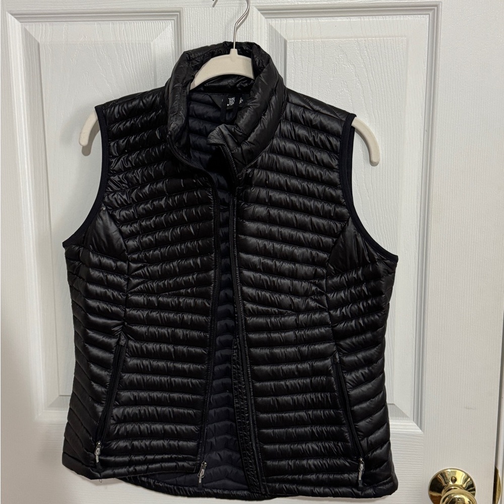Eastern Mountain Sports Women's Black Puffer Vest